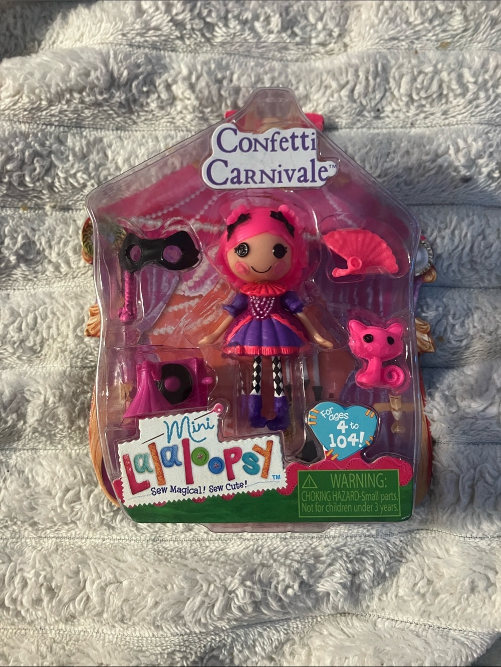 Lalaloopsy Brand New Confetti Carnivale with all accesories!